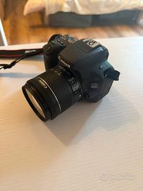 CANON EOS 200 D + Obiettivo 18-55 mm kit completo