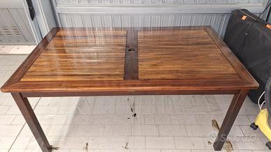 Tavolo da giardino / terrazzo con 2 sedie