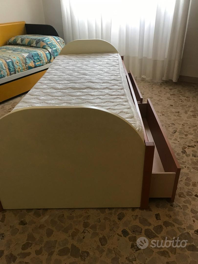 Letto singolo con brandina - Arredamento e Casalinghi In vendita a