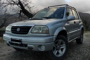Suzuky gran vitara 2.0 4*4  2004 + carello app.