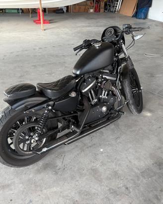 Harley davidson 883 iron
