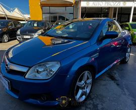 OPEL TIGRA COSMO 1.4 BENZ del 2005 con 96000KM