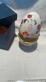 Uova porcellana stile Faberge