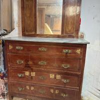 Cassettone vintage della nonna