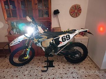Husqvarna FE 350 ROCKSTAR edition 2021
