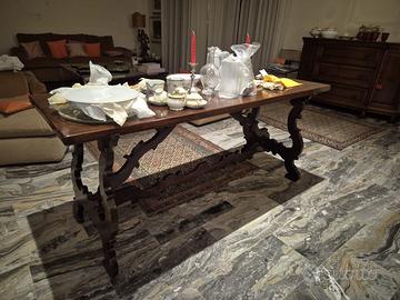 Tavolo fratino XVIII secolo