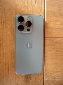 Iphone 15 pro 256Gb titanio