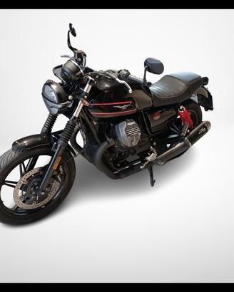 MOTO GUZZI V7 IV - Stone Special Edition