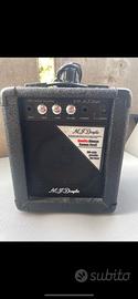 Amplificatore M. J. Douglas G10 Per Chitarra.