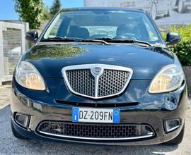 LANCIA YPSILON 1.2 Argento - 2009 NEOPATENTATI