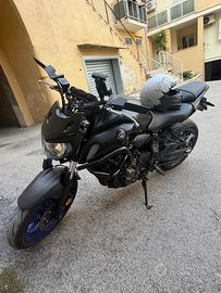 Moto mt07