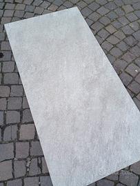 piastrelle gres porcellanato effetto pietra estern