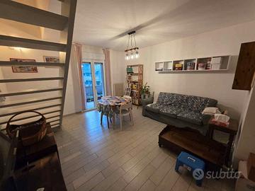 MONFALCONE Bicamere Biservizi con garage