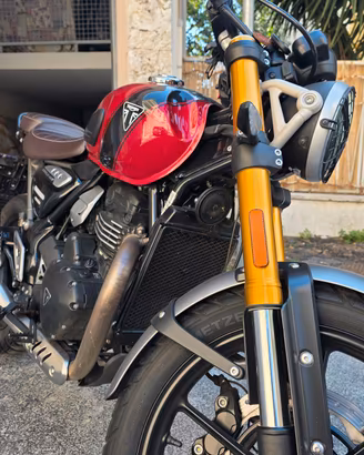 Triumph Scrambler 400 X