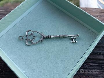 chiave in argento 800