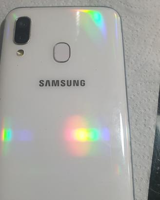  SAMSUNG A40