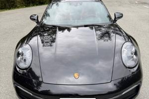 PORSCHE 911 Carrera 4S