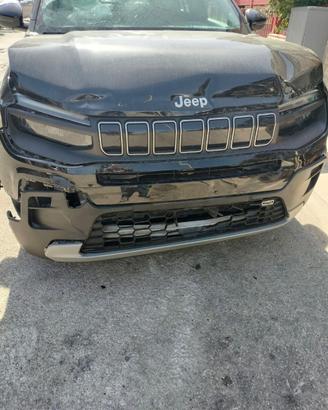 Jeep Avenger elettrica incidentata