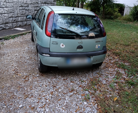 Opel corsa in buone condizioni