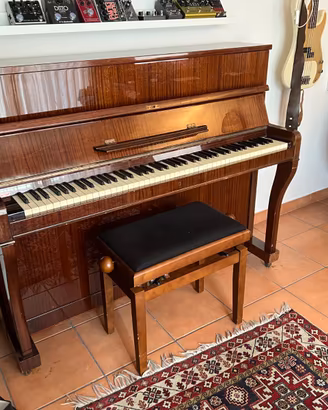Pianoforte verticale Petrof