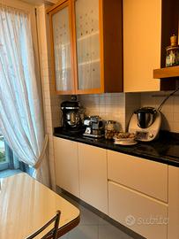 Cucina mt. 347,5 x 242,5 x h.243,5
