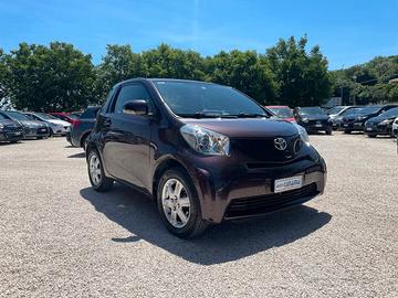 Toyota iQ 1.0 B Automatic - 2011