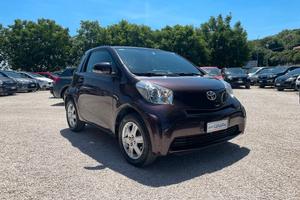 Toyota iQ 1.0 B Automatic - 2011