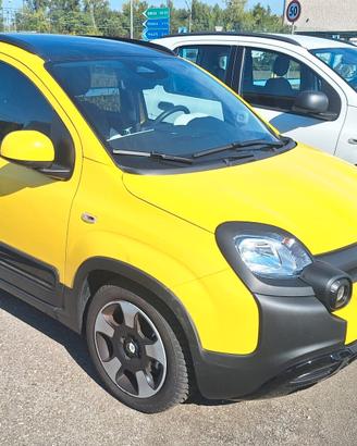 Fiat Pandina Cross 1.0 Hybrid SOLO 6.800 KM