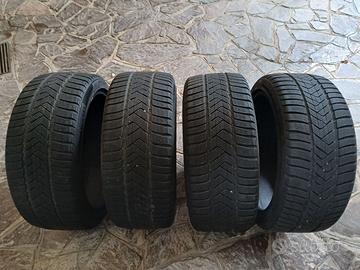 4 Gomme Usate Pirelli Sottozero 235/40 R19 96V M+S