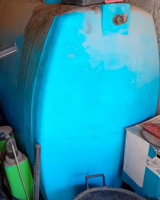 Cisterna per acqua 1000 l.