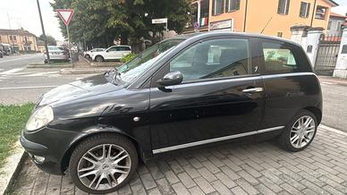 Lancia y 1.4 2007