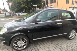 Lancia y 1.4 2007