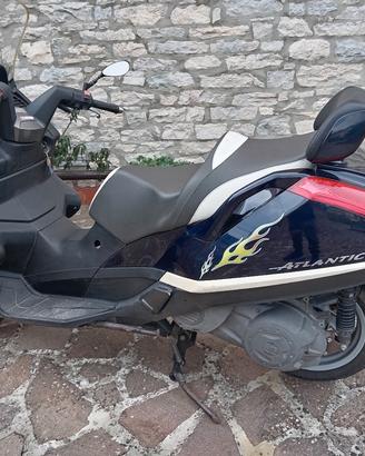 scooter Aprilia 
