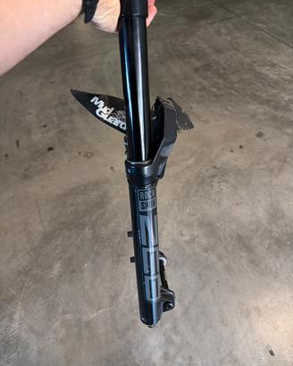 Rockshok zeb charger 39x180