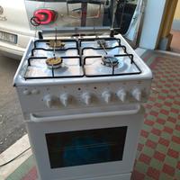 cucina a gas con forno elettrico 