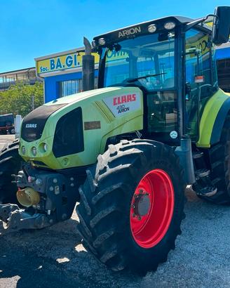 claas arion 430- sollevatore e pto ant.