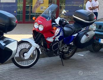 Honda Africa Twin xrv 750 RD07