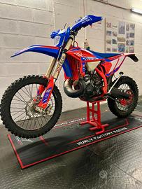 Beta 300rr Race MY25 + accessori 