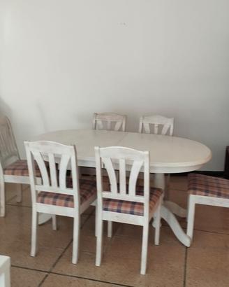 Tavolo in legno bianco con 6 sedie