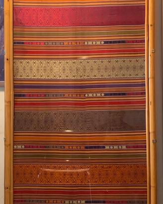 Quadro etnico incorniciato