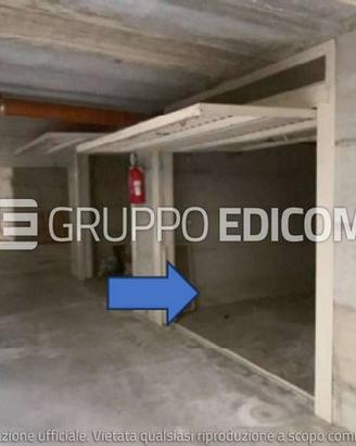 Garage, Pavia.