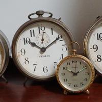 Lotto n. 4 stupende sveglie VEGLIA.