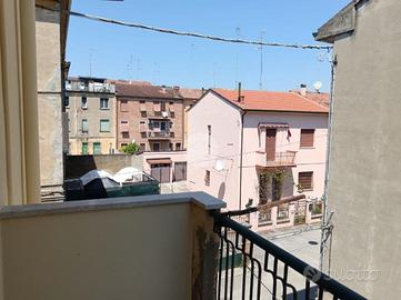 4 LOCALI A FERRARA
