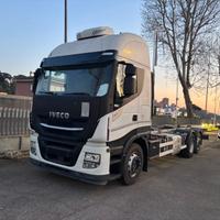 Iveco Stralis 260AS460 tre assi casse mobili