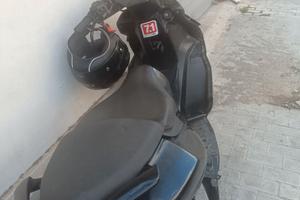 Aprilia sr