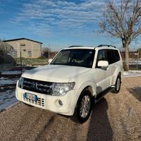 MITSUBISHI PAJERO  3.2 DI-D 16V aut. 5P Instyle DP