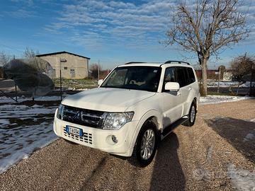MITSUBISHI PAJERO  3.2 DI-D 16V aut. 5P Instyle DP