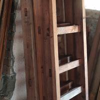 Scale in legno antiche