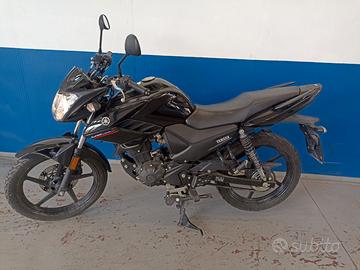 Yamaha YS 125 - 2017