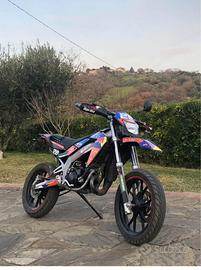 Aprilia sx